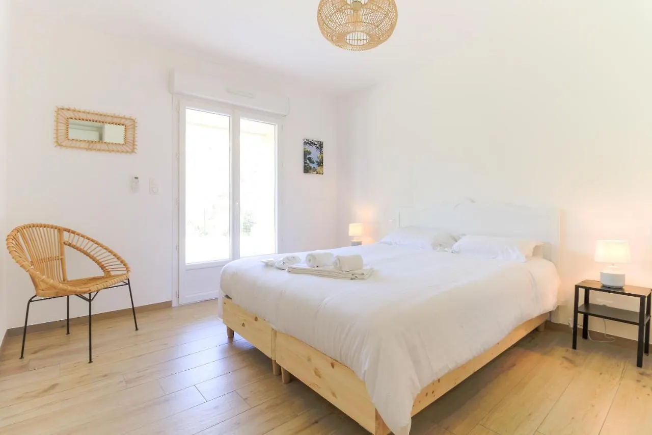 Villa Entre Rose Et Pins A Bormes-Les-Mimosas 4 Etoiles - Roses&Pins 0*,  France