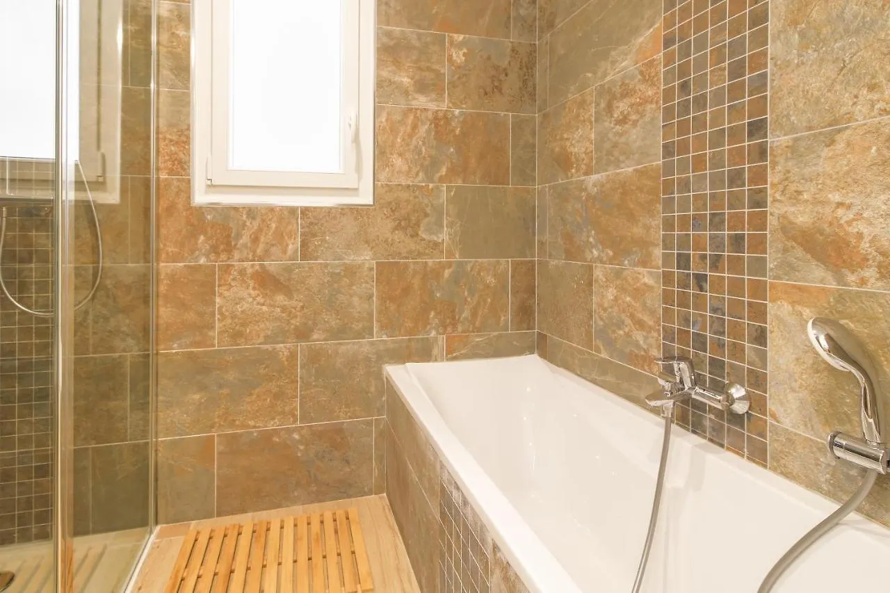 Villa Entre Rose Et Pins A Bormes-Les-Mimosas 4 Etoiles - Roses&Pins France